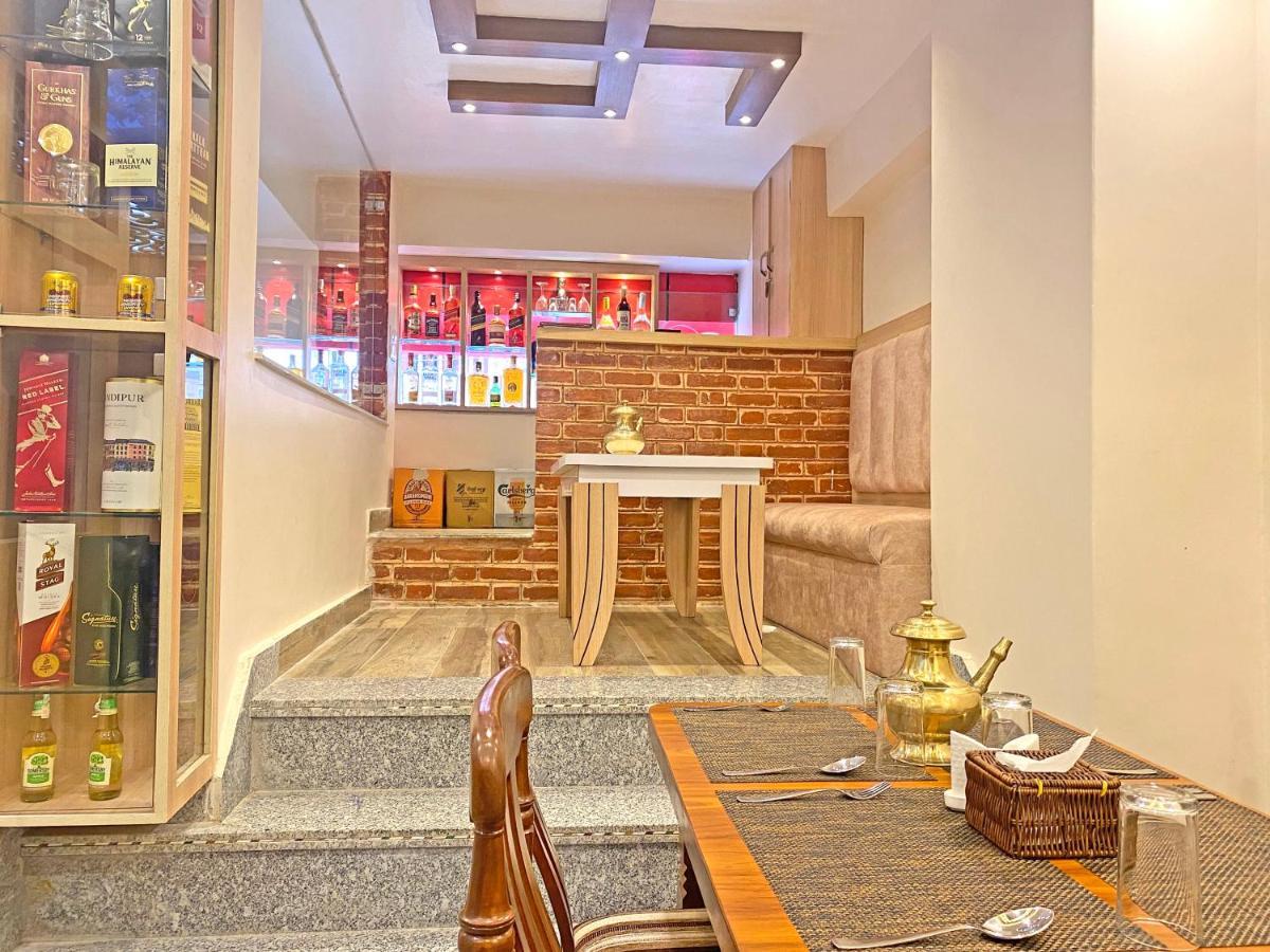 Hotel Airport Gurkha Kathmandu Exterior foto