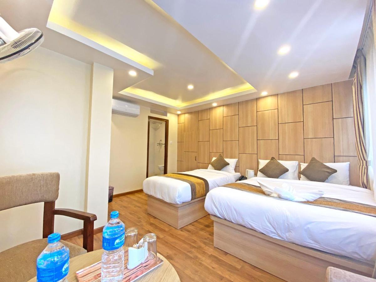 Hotel Airport Gurkha Kathmandu Exterior foto