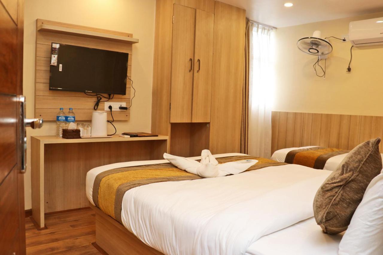 Hotel Airport Gurkha Kathmandu Exterior foto