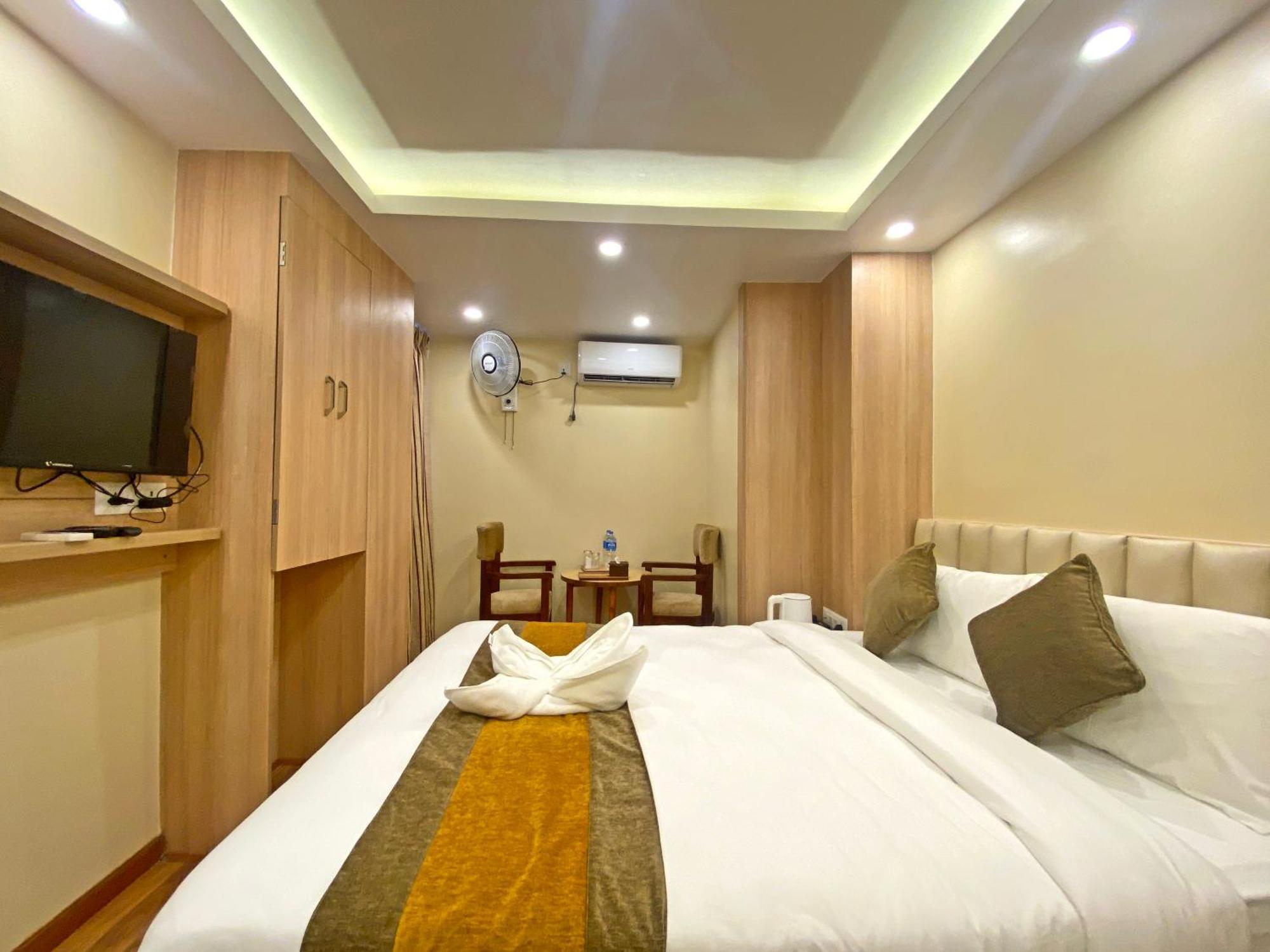 Hotel Airport Gurkha Kathmandu Exterior foto